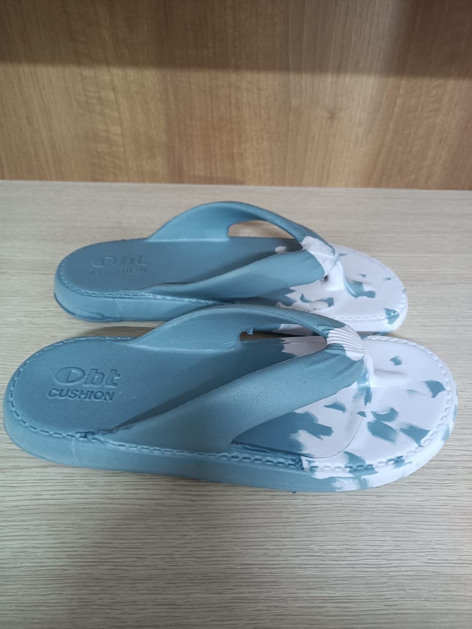 men flip flop sandal (color teal & white | size10) men flip flop sandal (color teal & white | size10)