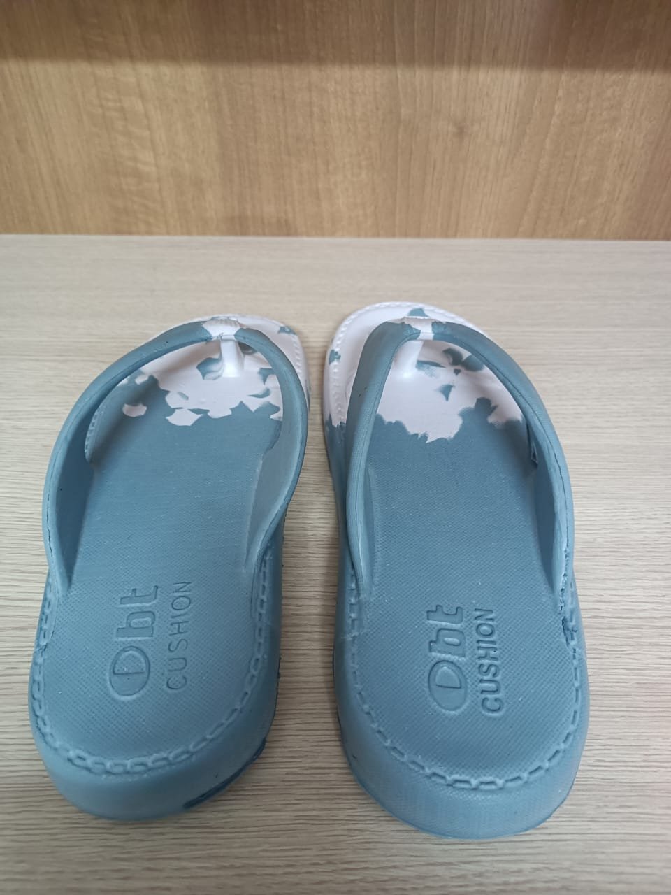 men flip flop sandal (color teal & white | size10) men flip flop sandal (color teal & white | size10)